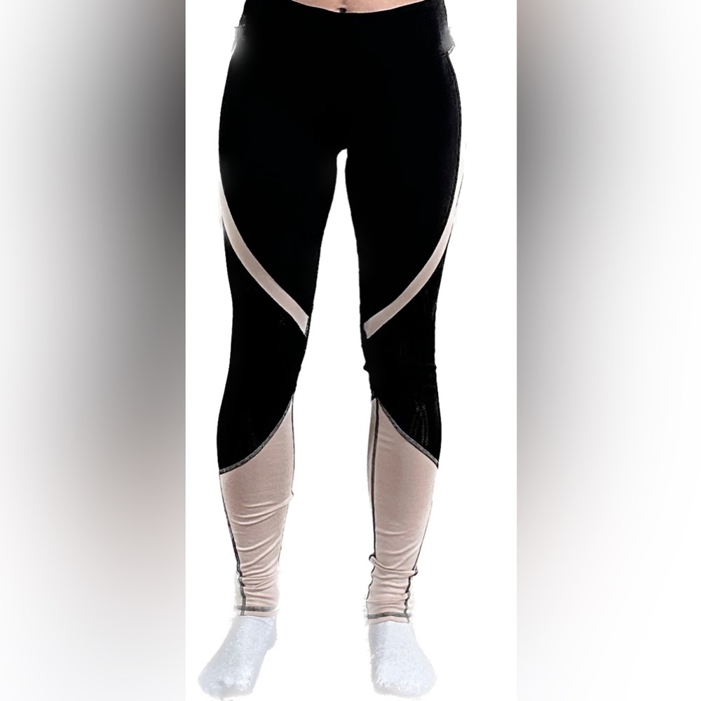 ALO Yoga Full Length Laser Cut Out Detail Leggings Small
